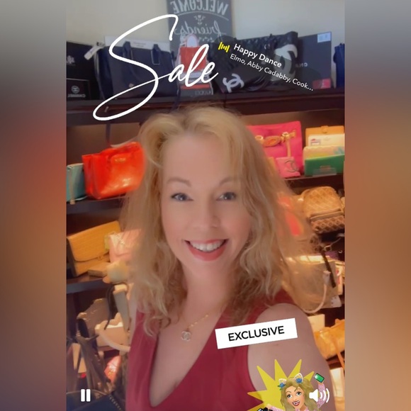 Meet your Posher, Corina - Picture 1 of 1